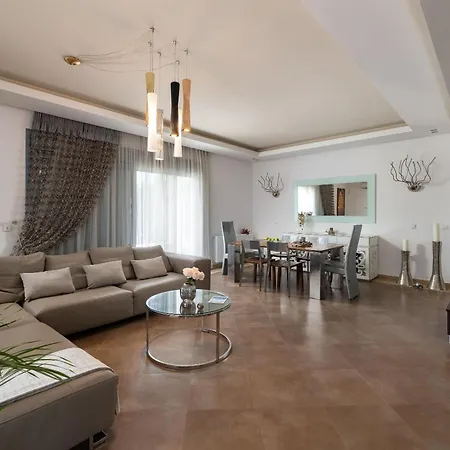 Rapha Maris Villa *